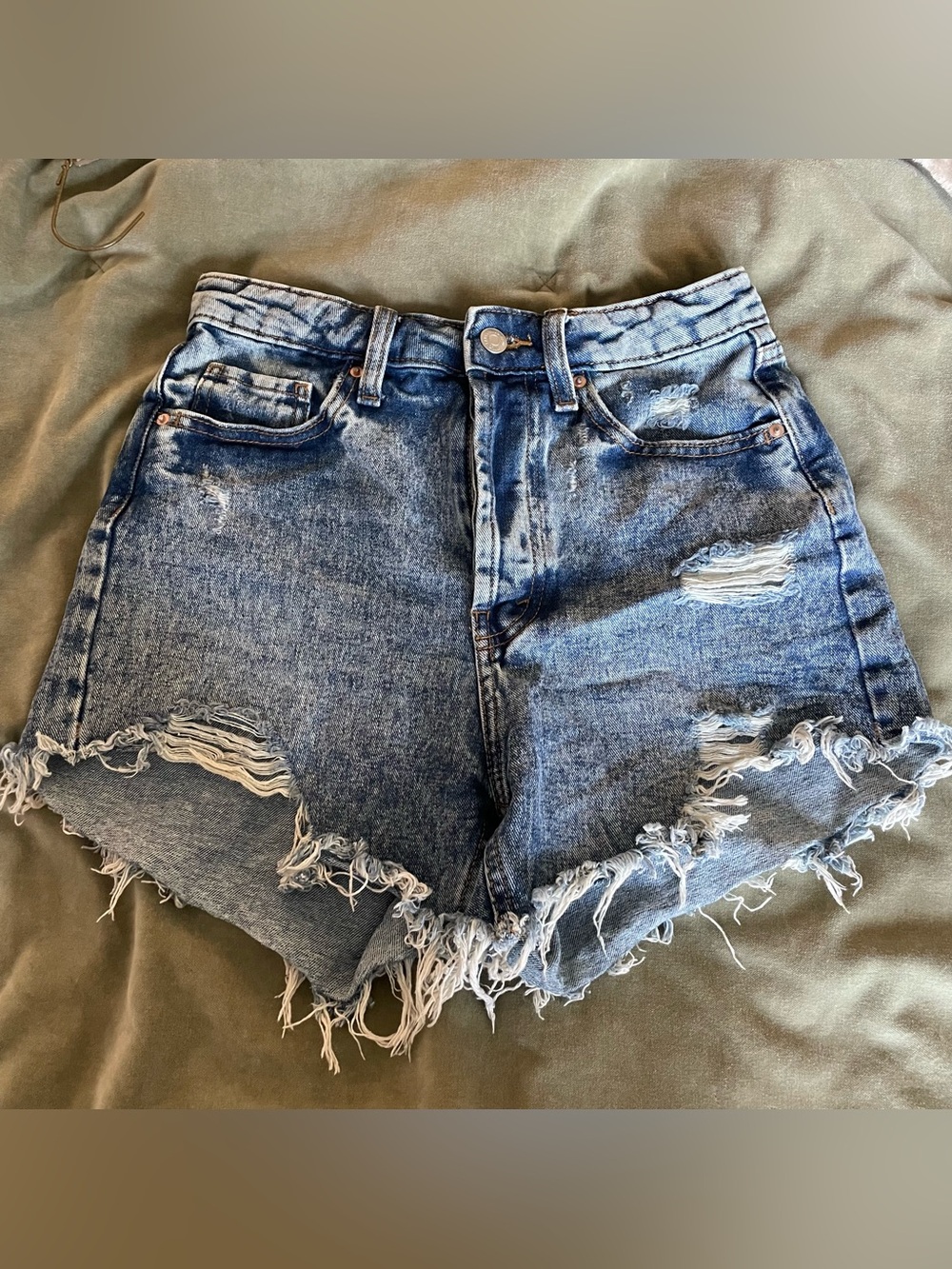 Wild fable Distressed Light Blue High-Rise Denim Shorts Raw hem Size 2 - Picture 1 of 5
